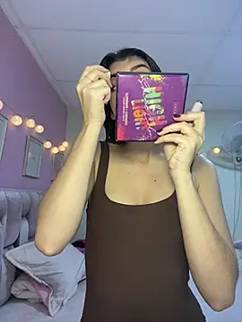 Lenapink19 online show from April 17, 2026, 10:12 pm