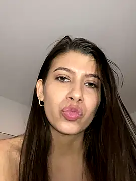 Snapshot of Lenapink19 chatting on October 17, 2025, 4:38 am Lenapink19 online show from October 17, 2025, 4:38 am