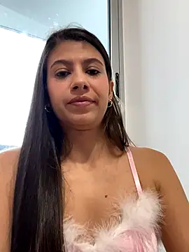 Snapshot of Lenapink19 chatting on October 31, 2025, 9:43 pm Lenapink19 online show from October 31, 2025, 9:43 pm