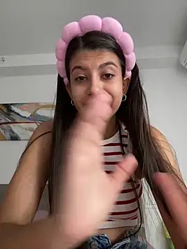 Snapshot of Lenapink19 chatting on October 20, 2025, 8:53 pm Lenapink19 online show from October 20, 2025, 8:53 pm