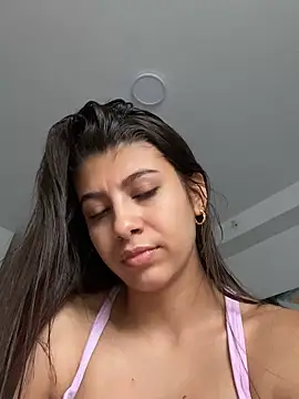 Snapshot of Lenapink19 chatting on October 28, 2025, 9:36 pm Lenapink19 online show from October 28, 2025, 9:36 pm