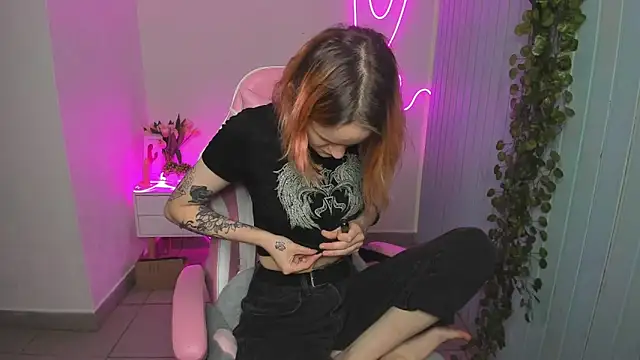 Snapshot of Elieiza_xo chatting on October 19, 2025, 9:23 am Elieiza xo online show from October 19, 2025, 9:23 am