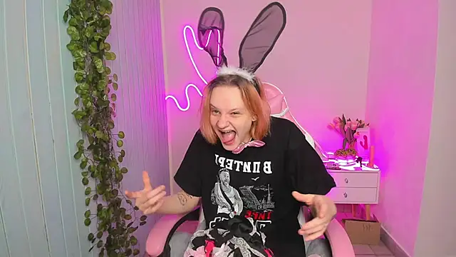 Snapshot of Elieiza_xo chatting on October 21, 2025, 2:33 am Elieiza xo online show from October 21, 2025, 2:33 am