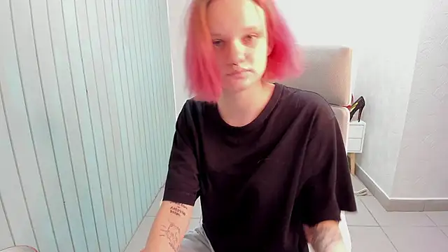 Snapshot of Elieiza_xo chatting on September 18, 2025, 2:25 am Elieiza xo online show from September 18, 2025, 2:25 am