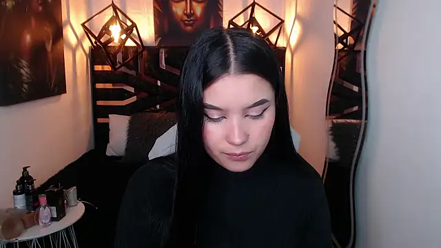 Natalie loffreda online show from April 10, 2026, 7:54 pm