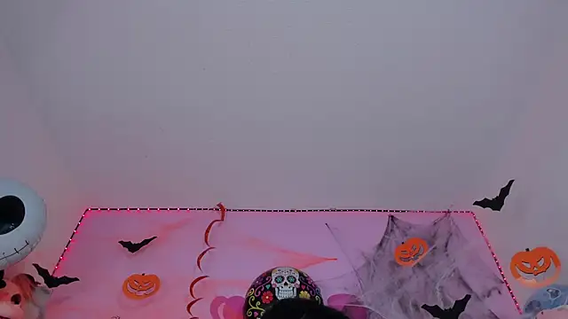 Emmy Rivas online show from October 8, 2025, 10:21 pm