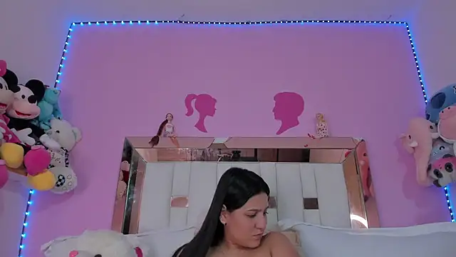 Emmy Rivas online show from October 5, 2025, 12:34 am