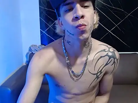 Snapshot of Dan_jonson15 chatting on September 17, 2025, 11:18 pm Dan jonson15 online show from September 17, 2025, 11:18 pm