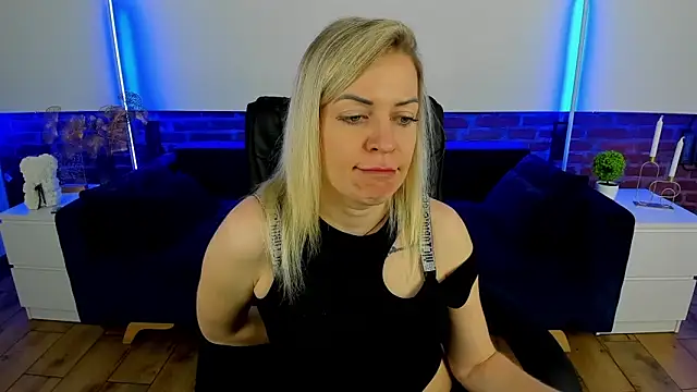 Anna Snows online show from September 22, 2025, 5:35 am