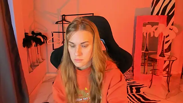 VanessaMates online show from November 5, 2025, 5:32 am