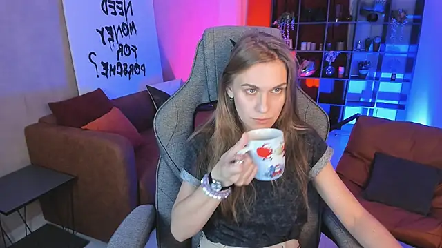 VanessaMates online show from October 23, 2025, 5:39 am