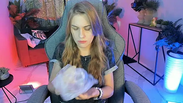 VanessaMates online show from October 9, 2025, 5:52 am