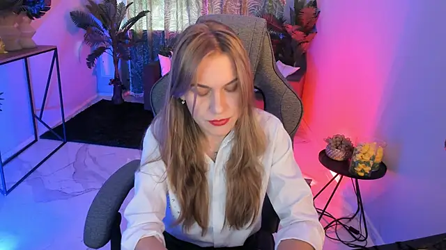 VanessaMates online show from October 3, 2025, 5:53 am