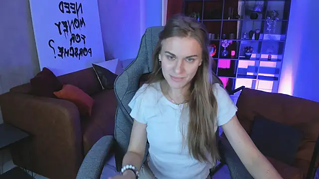 VanessaMates online show from October 24, 2025, 6:01 am