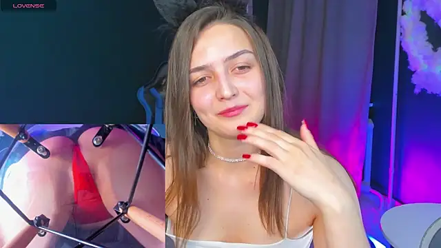 Snapshot of Ann_Perry chatting on October 20, 2025, 2:13 am Ann Perry online show from October 20, 2025, 2:13 am