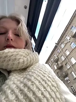 EveLittleSinner online show from October 2, 2025, 8:50 am