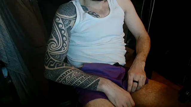 th1  online show from April 24, 2026, 3:52 am