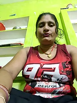 Snapshot of Hot-piuy chatting on September 22, 2025, 3:45 am Hot-piuy online show from September 22, 2025, 3:45 am