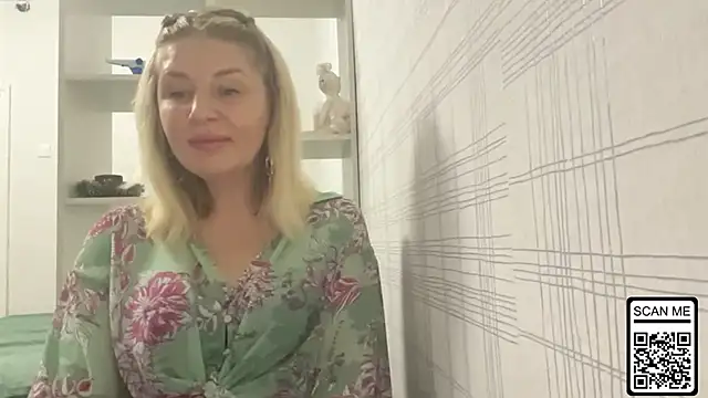 Blondie xoxoxo online show from November 5, 2025, 6:55 pm