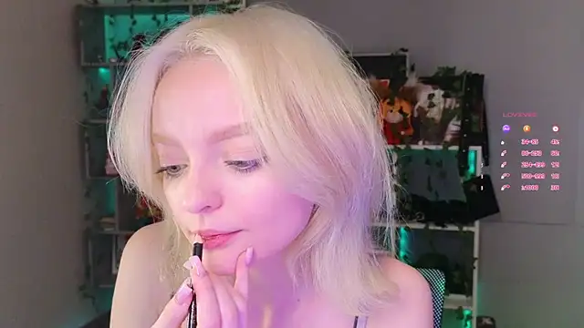 Snapshot of ShizukaBlanche chatting on September 23, 2025, 3:24 am ShizukaBlanche online show from September 23, 2025, 3:24 am