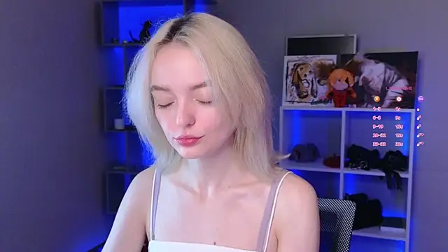 Snapshot of ShizukaBlanche chatting on September 17, 2025, 3:08 am ShizukaBlanche online show from September 17, 2025, 3:08 am