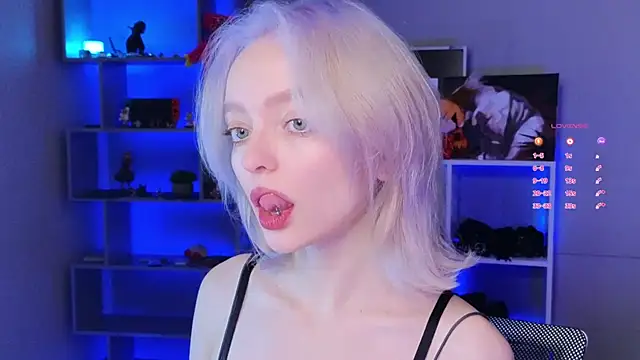 Snapshot of ShizukaBlanche chatting on September 18, 2025, 3:53 am ShizukaBlanche online show from September 18, 2025, 3:53 am