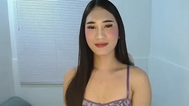 Snapshot of thekiannahvixen chatting on October 6, 2025, 4:30 pm thekiannahvixen online show from October 6, 2025, 4:30 pm