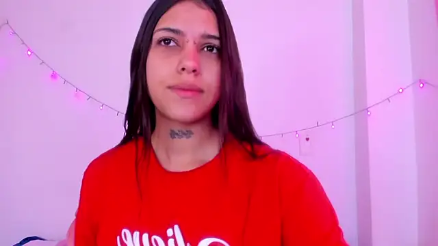 Snapshot of Abby_roussee chatting on October 9, 2025, 1:22 pm Abby roussee online show from October 9, 2025, 1:22 pm