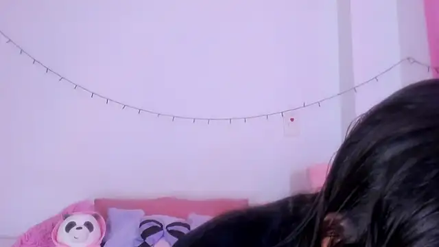 Snapshot of Abby_roussee chatting on October 29, 2025, 12:37 pm Abby roussee online show from October 29, 2025, 12:37 pm