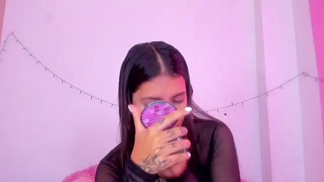 Snapshot of Abby_roussee chatting on October 11, 2025, 1:23 pm Abby roussee online show from October 11, 2025, 1:23 pm