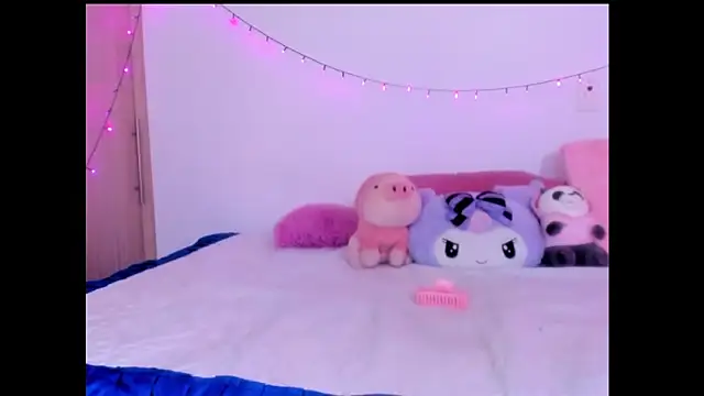 Snapshot of Abby_roussee chatting on October 25, 2025, 1:12 pm Abby roussee online show from October 25, 2025, 1:12 pm