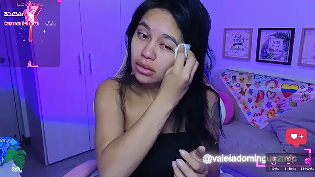 Snapshot of Valeria_Red_ chatting on September 9, 2025, 9:30 am Valeria Red online show from September 9, 2025, 9:30 am