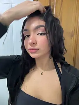 jenn fit online show from November 30, 2025, 2:45 am