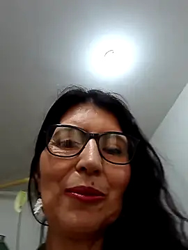 Snapshot of swity_foster chatting on September 17, 2025, 12:18 pm swity foster online show from September 17, 2025, 12:18 pm