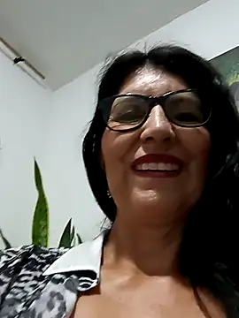 Snapshot of swity_foster chatting on September 24, 2025, 9:27 am swity foster online show from September 24, 2025, 9:27 am