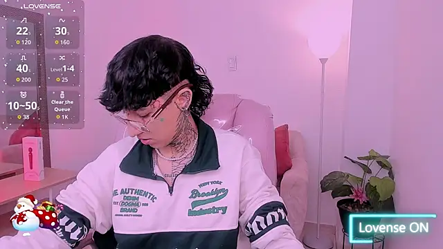 Luci Rose online show from December 19, 2025, 8:55 pm