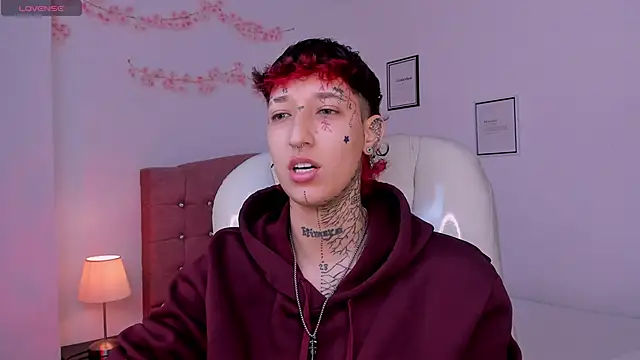 Luci Rose online show from March 27, 2026, 7:48 pm