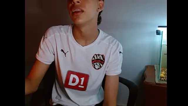 Xtremeplay 18 online show from October 9, 2025, 10:32 pm