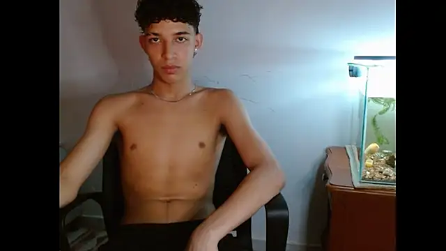 Xtremeplay 18 online show from October 8, 2025, 11:38 pm