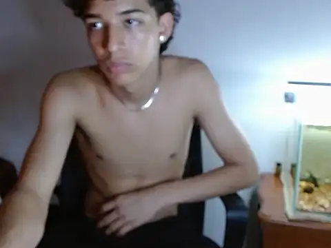 Xtremeplay 18 online show from September 25, 2025, 9:32 pm