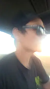 Snapshot of twistafatpipe chatting on September 29, 2025, 11:32 pm twistafatpipe online show from September 29, 2025, 11:32 pm