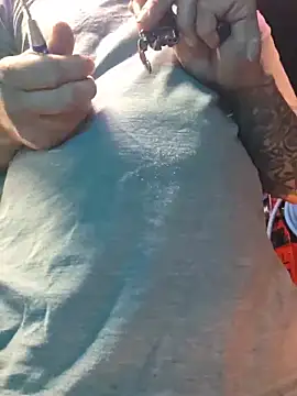 Snapshot of twistafatpipe chatting on October 11, 2025, 7:31 am twistafatpipe online show from October 11, 2025, 7:31 am