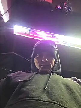 Snapshot of twistafatpipe chatting on October 30, 2025, 10:24 am twistafatpipe online show from October 30, 2025, 10:24 am