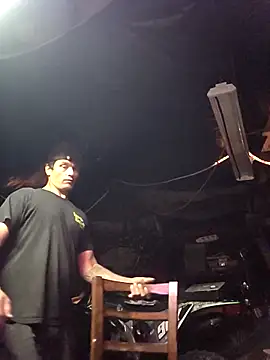 Snapshot of twistafatpipe chatting on October 6, 2025, 11:11 am twistafatpipe online show from October 6, 2025, 11:11 am