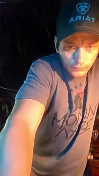 Snapshot of twistafatpipe chatting on September 27, 2025, 9:32 pm twistafatpipe online show from September 27, 2025, 9:32 pm