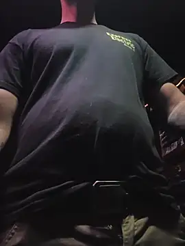 Snapshot of twistafatpipe chatting on October 16, 2025, 2:53 am twistafatpipe online show from October 16, 2025, 2:53 am