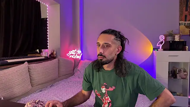 Secret Lovers1 online show from June 1, 2026, 6:29 pm