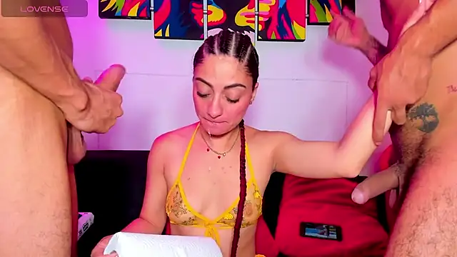 Snapshot of girls_lovers_sex69 chatting on September 30, 2025, 4:18 am girls lovers sex69 online show from September 30, 2025, 4:18 am