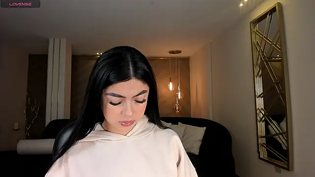 Snapshot of NataliaGaret chatting on October 23, 2025, 2:10 am NataliaGaret online show from October 23, 2025, 2:10 am