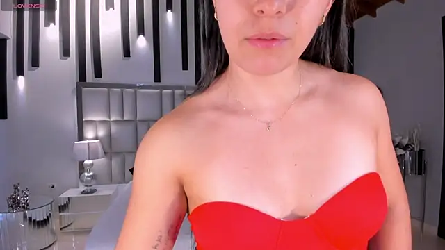 MilaColeman online show from April 12, 2026, 7:28 pm